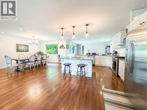 87 Angle Street, Kitimat, BC - Indoor Photo Showing Other Room