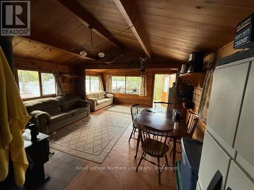 10433 Rabbit Lake, Temagami, ON - Indoor