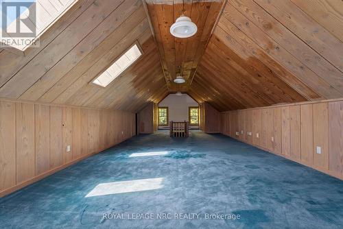 Windows on both sides and skylights! - 260 Main Street E, Grimsby (Grimsby East), ON - Indoor Photo Showing Other Room