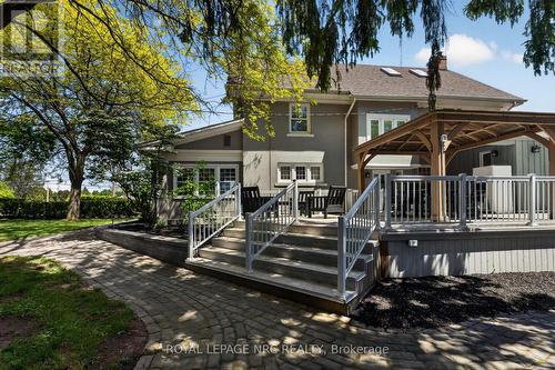 More decking photos. - 260 Main Street E, Grimsby (Grimsby East), ON - Outdoor