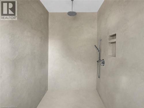 18 Hawarden Avenue, Brantford, ON - Indoor