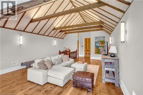 18 Hawarden Avenue, Brantford, ON - Indoor Photo Showing Living Room