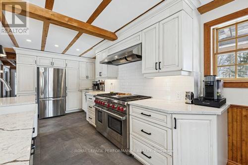 3125 Torwood Drive, Ottawa, ON - Indoor Photo Showing Kitchen With Upgraded Kitchen
