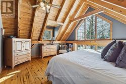 Primary Bedroom - 