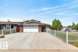 18312 67 AV NW  Edmonton, AB T5T 2H8