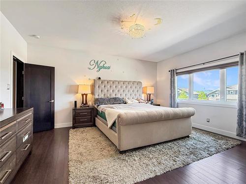 34 Lakeview Drive, Brandon, MB - Indoor Photo Showing Bedroom
