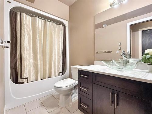 34 Lakeview Drive, Brandon, MB - Indoor