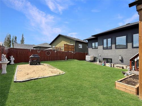 34 Lakeview Drive, Brandon, MB - Outdoor