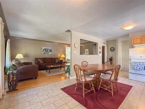 64 Noonan Drive, Brandon, MB - Indoor Photo Showing Dining Room