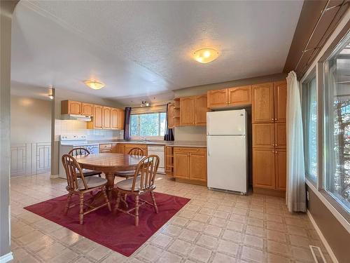 64 Noonan Drive, Brandon, MB - Indoor