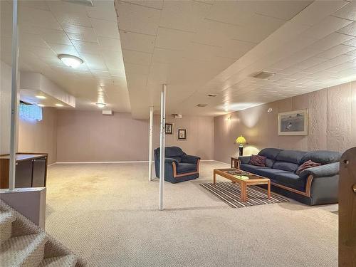 64 Noonan Drive, Brandon, MB - Indoor