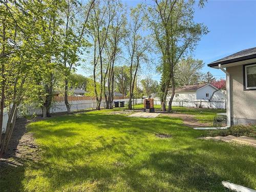 64 Noonan Drive, Brandon, MB - Outdoor