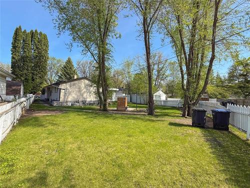 64 Noonan Drive, Brandon, MB - Outdoor