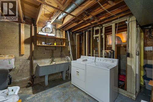 1321 Douglas Street, Prince George, BC - Indoor Photo Showing Laundry Room