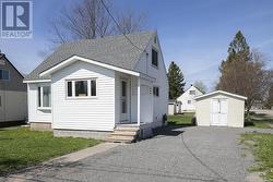43 Weldon AVE Sault Ste. Marie, ON P6B 3C4