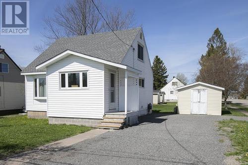 43 Weldon AVE  Sault Ste. Marie, ON P6B 3C4
