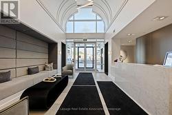 Foyer - 