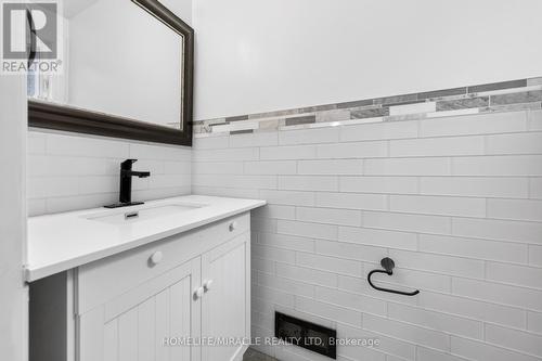 81 Watson Crescent, Brampton, ON - Indoor Photo Showing Bathroom