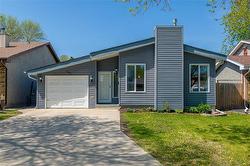 190 Willowbend CR  Winnipeg, MB R2N 1V3