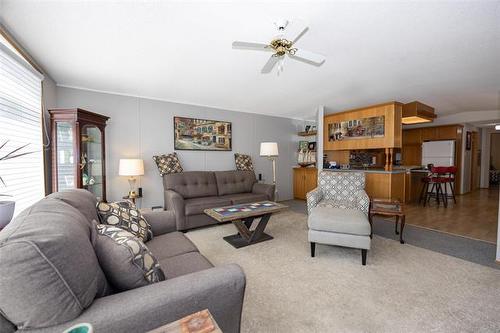 42 Village Dr, Ste Anne, MB 