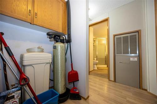 42 Village Dr, Ste Anne, MB 