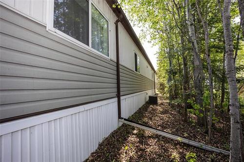 42 Village Dr, Ste Anne, MB 
