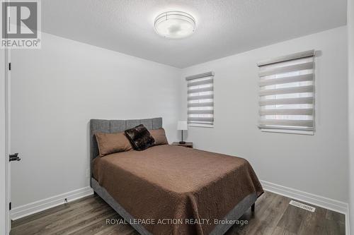 87 Grandville Circle, Brant, ON - Indoor Photo Showing Bedroom