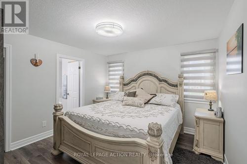 87 Grandville Circle, Brant, ON - Indoor Photo Showing Bedroom