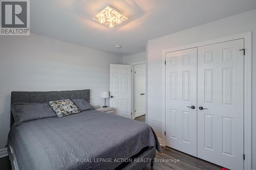 87 Grandville Circle, Brant, ON - Indoor Photo Showing Bedroom