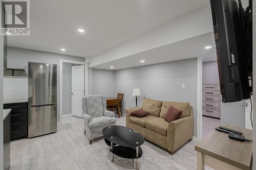 87 Grandville Circle, Brant, ON - Indoor