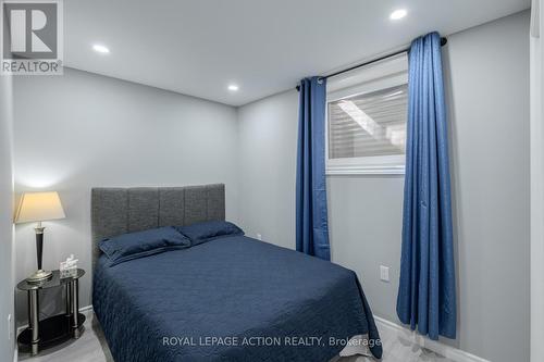 87 Grandville Circle, Brant, ON - Indoor Photo Showing Bedroom