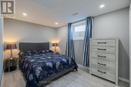 87 Grandville Circle, Brant, ON - Indoor Photo Showing Bedroom