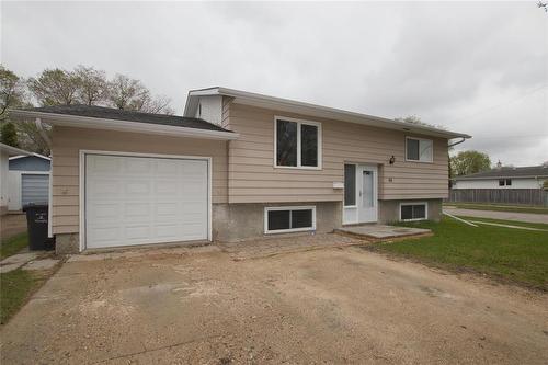 64 Kersey Bay, Winnipeg, MB - Outdoor