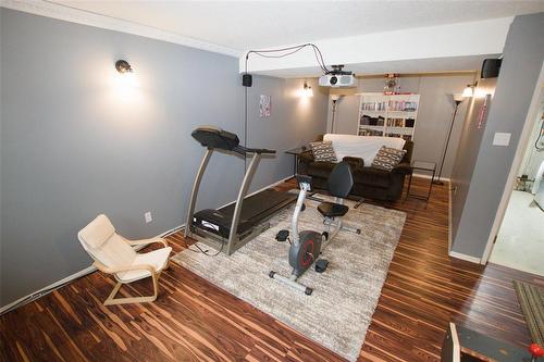 64 Kersey Bay, Winnipeg, MB - Indoor Photo Showing Gym Room