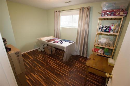 64 Kersey Bay, Winnipeg, MB - Indoor Photo Showing Other Room