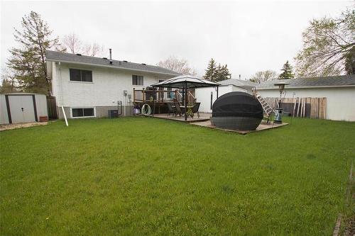 64 Kersey Bay, Winnipeg, MB - Outdoor With Deck Patio Veranda With Backyard