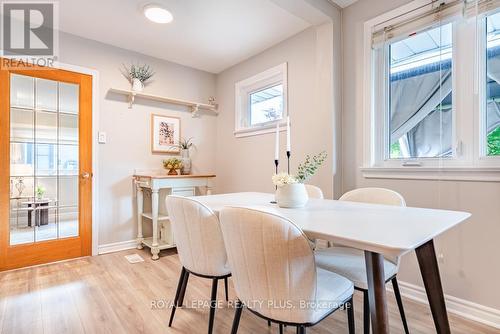 27 Sora Drive, Mississauga, ON - Indoor Photo Showing Dining Room
