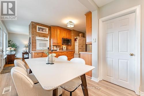 27 Sora Drive, Mississauga, ON - Indoor Photo Showing Dining Room