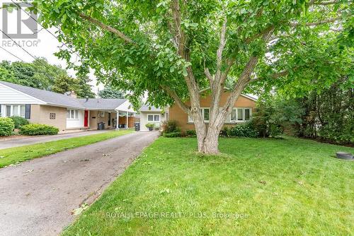27 Sora Drive, Mississauga, ON - Outdoor With Facade