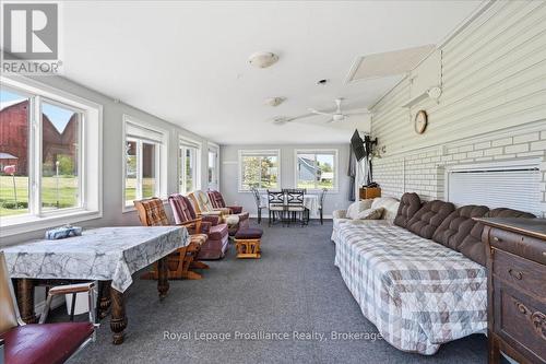 906 N Big Island Road, Prince Edward County (Sophiasburg Ward), ON - Indoor Photo Showing Other Room