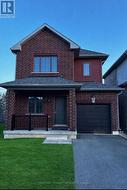 11 BEDFORD ESTATES CRESCENT  Barrie, ON L4N 9K5