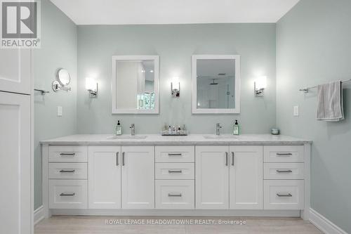 25 Gollop Crescent, Halton Hills, ON - Indoor Photo Showing Bathroom