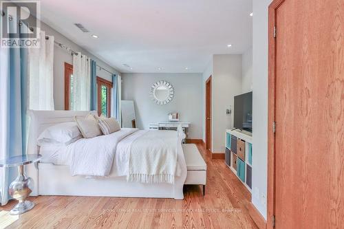 1188 Birchview Drive, Mississauga, ON - Indoor Photo Showing Bedroom