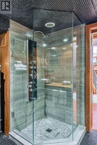 1188 Birchview Drive, Mississauga, ON - Indoor Photo Showing Bathroom