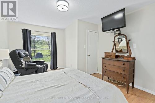 12072 Sixth Line, Halton Hills, ON - Indoor Photo Showing Bedroom