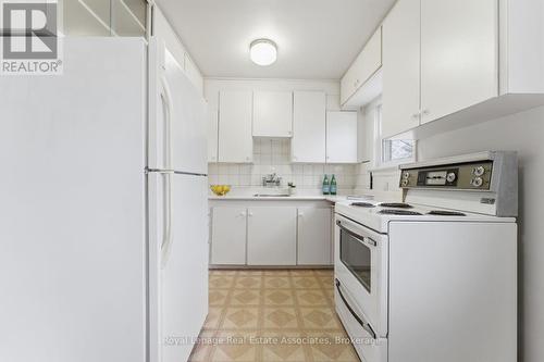 68 Gair Drive, Toronto, ON - Indoor Photo Showing Kitchen