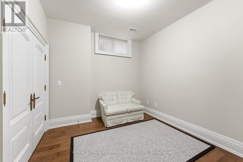 155 Cook'S Mill Crescent, Vaughan, ON - Indoor Photo Showing Other Room