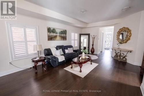 1214 Shankel Road, Oshawa, ON - Indoor Photo Showing Living Room