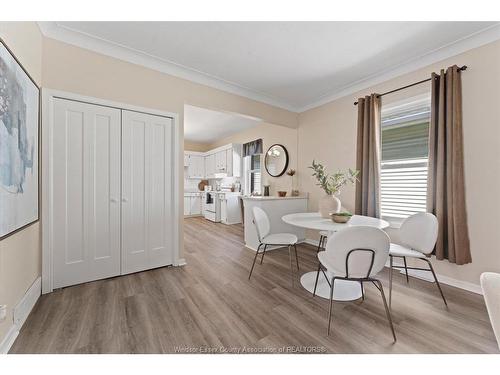 663 Brock Street, Windsor, ON - Indoor