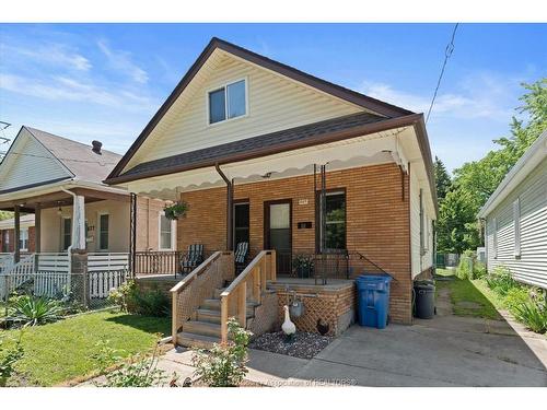 663 Brock Street, Windsor, ON - Outdoor With Deck Patio Veranda